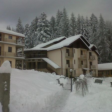 Pensiunea Lu' Movila Дурау Екстер'єр фото